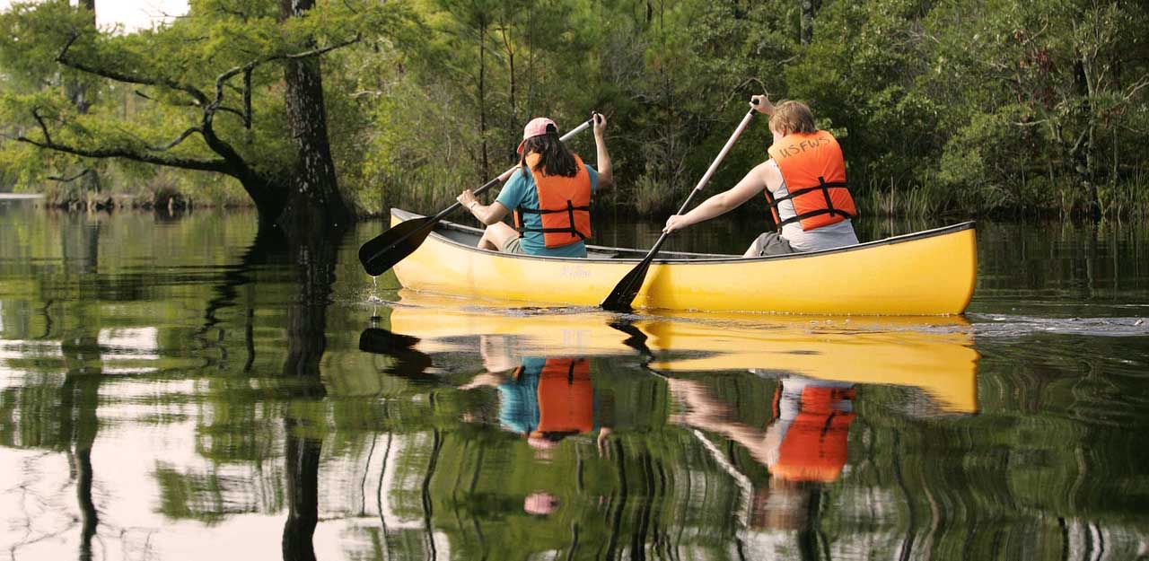 Top Safety Tips For Renting A Canoe In The Park