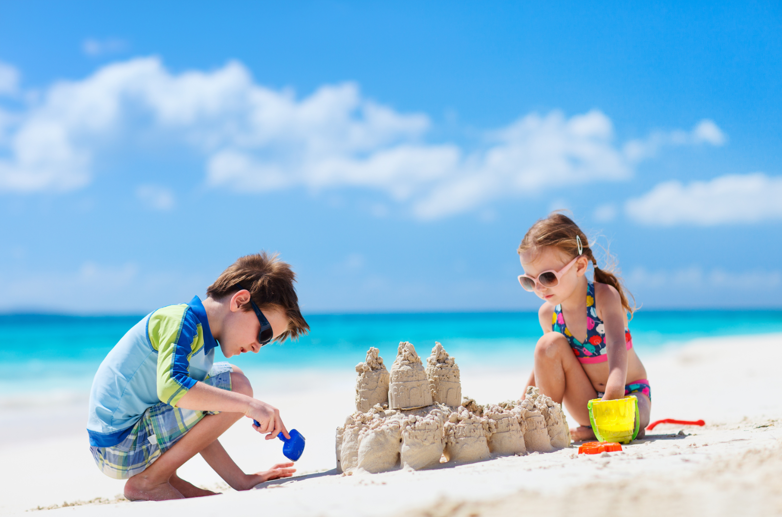 4 Essentials To Take To The Beach With Kids